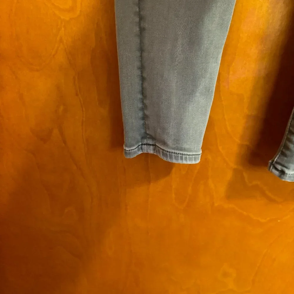 AMERICAN EAGLE JEANS 4 Green‎ Super Stretch Distressted